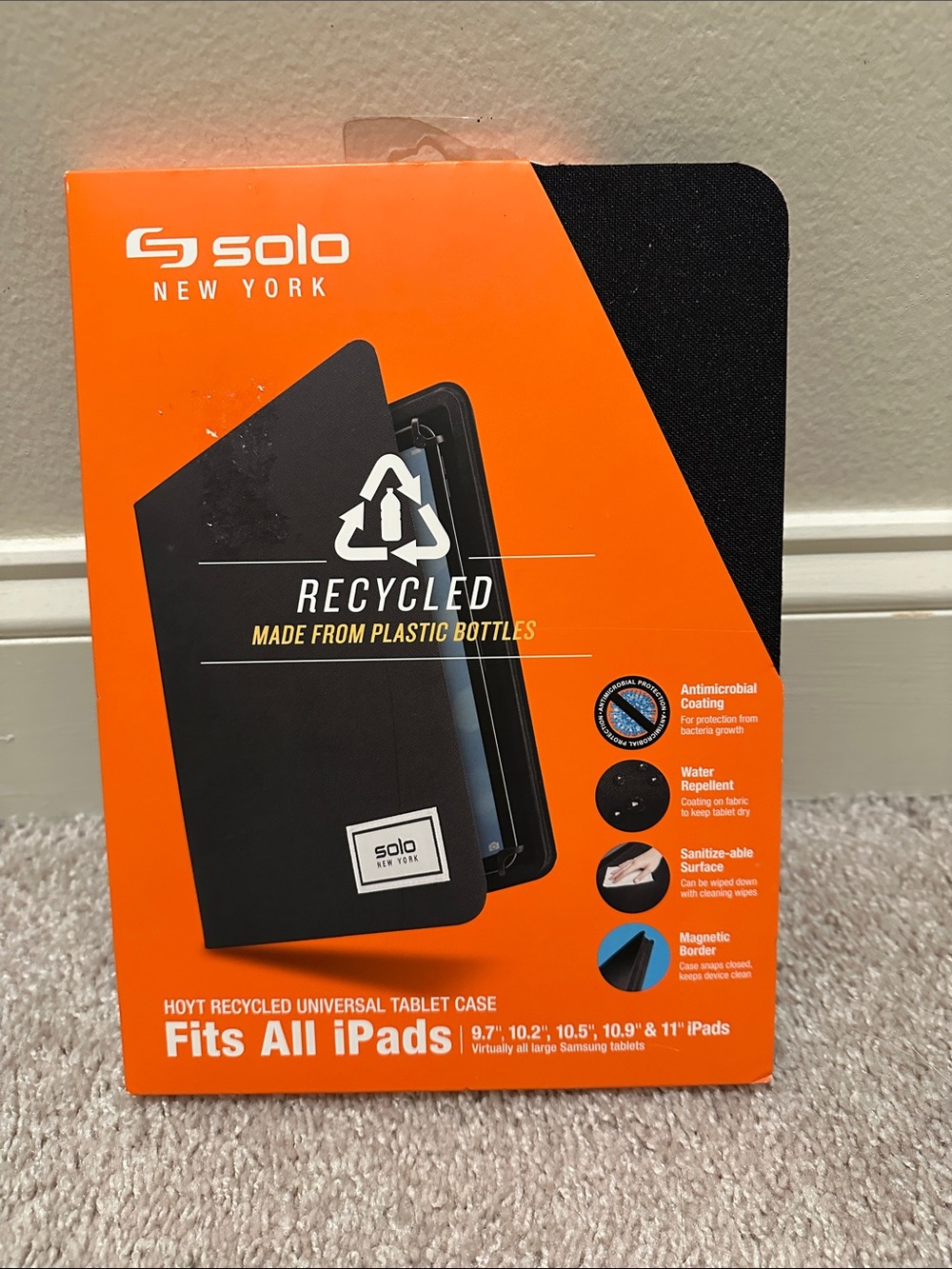 NWT iPAD SOLO NEW YORK Recycled Universal Tablet Case - Black